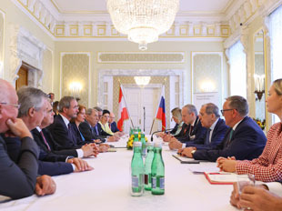 Treffen von Sergej Lawrow, Außenminister Russlands, mit den Mitgliedern des Koordinierungsausschusses des österreichisch-russischen zivilgesellschaftlichen Forums „Sotschi-Dialog“