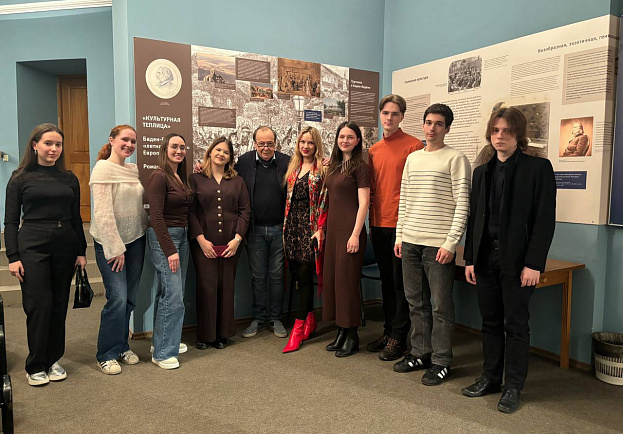 Vom Online-Treffen zur Realität: MGIMO-Studierende trafen sich mit Maestro Wolfgang Scheidt
